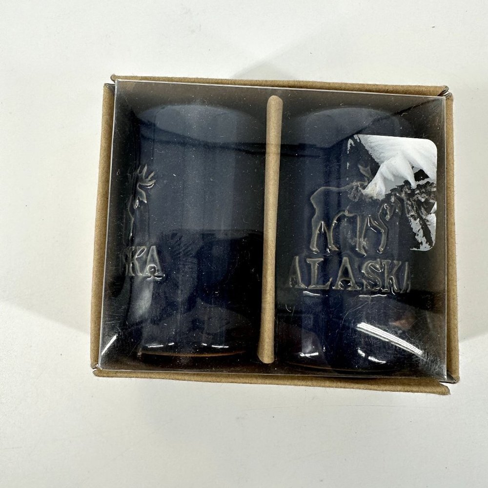* Alaska Moose Blue Salt and Pepper Shaker Set Arctic Circle